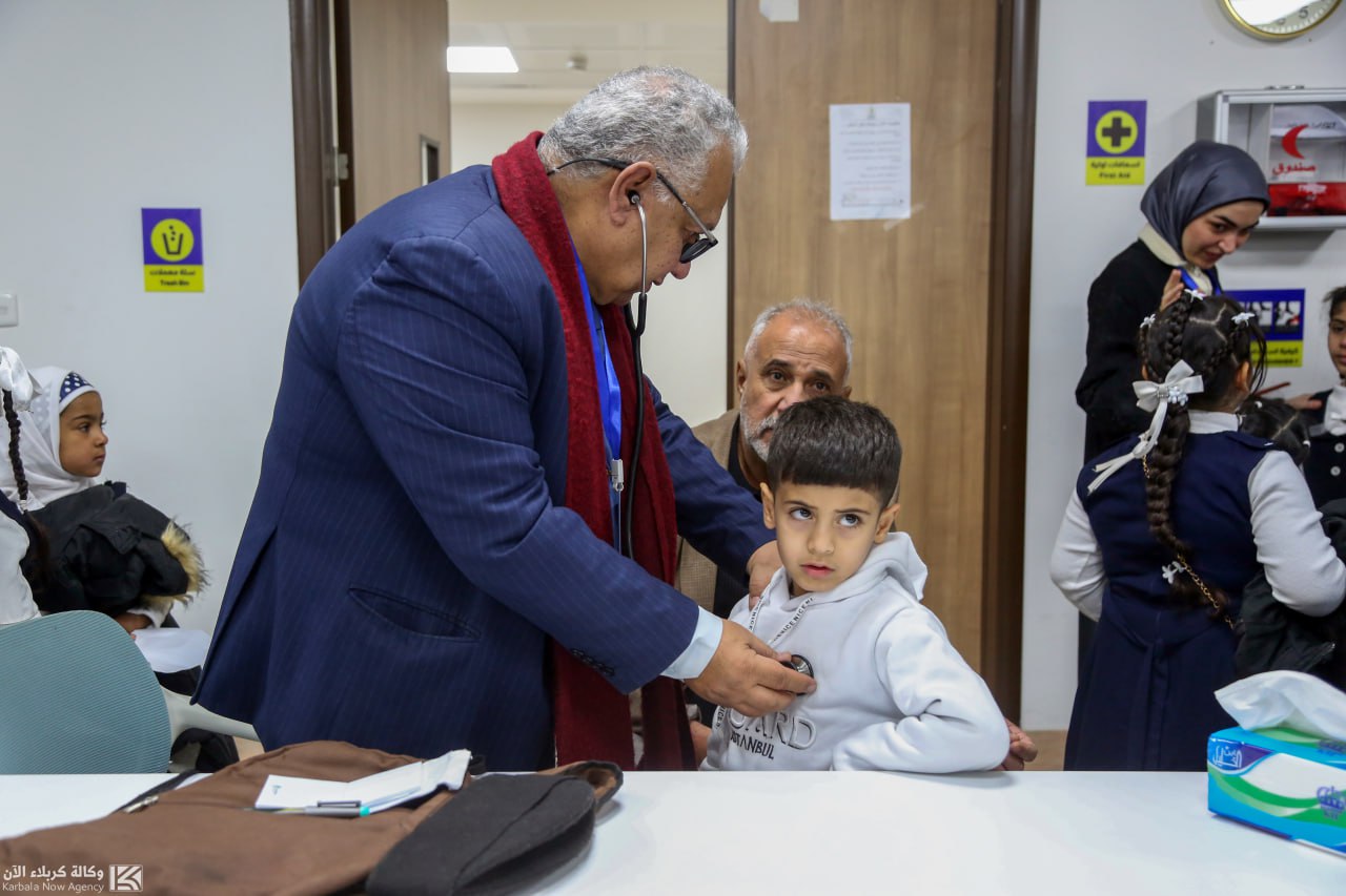 على هامش مؤتمر الإمامية الدولي الثاني عشر… جامعة وارث الأنبياء (ع) تطلق مبادرة فحوصات قلب مجانية لأكثر من 400 طفل في كربلاء