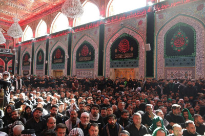 کربلاء کی فضا میں سسکیاں، آنسو، اور نالے... لاکھوں عزاداروں کا امامِ حسینؑ کی شہادت پر امامِ زمانہؑ کو پرسہ