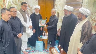 رحمت للعالمین اتھارٹی پاکستان کے وفد کی حرم امام حسینؑ کے متولی شرعی شیخ عبدالمہدی کربلائی سے ملاقات
