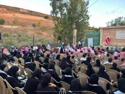 Le sanctuaire de l’imam Hussein célèbre au Liban la remise de diplômes à 2400 étudiants dans le cadre de ses cours coraniques d’été