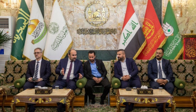 L’ambassadeur tchèque en Irak visite le Saint sanctuaire de l’Imam Hussein et salue ses initiatives humanitaires et culturelles