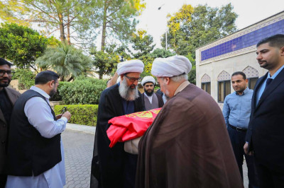 وفد العتبة الحسينية المقدسة يزور جامعة الكوثر في باكستان