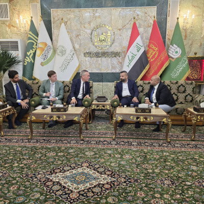 Hollanda’nın Bağdat Maslahatgüzarı, Hz. Hüseyin (a.s) Türbesi’ni ziyaret etti