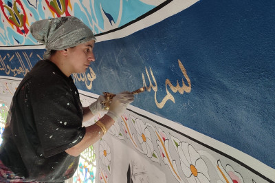 Female artists redefine Mosque artistry in Turkey