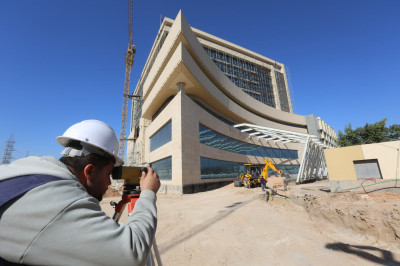 Le sanctuaire sacré de l’imam Hussein révèle les taux d’avancement du projet de l’hôpital Khatam Al-Anbiya (psl) pour les maladies cardiaques