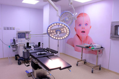 رحلة أم.. من معاناة السفر والعوز إلى أمل الحياة في مستشفى الإمام زين العابدين (عليه السلام)