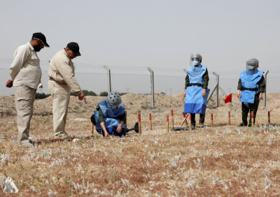 البيئة تقترح منح تخصيصات مالية للمحافظات لتطهيرها من الألغام