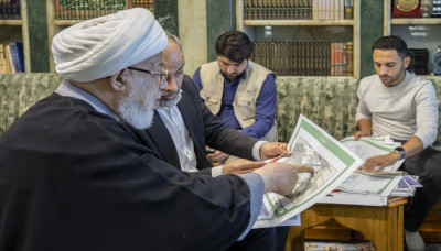 En images : Le représentant de la haute référence religieuse prend connaissance des plans de l’esplanade du Messager d’Allah (pslf), le plus grand projet d’extension près du SSIH