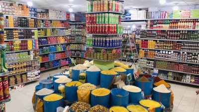 التجارة تنشر فرقها الرقابية لمنع ارتفاع أسعار المواد الغذائية