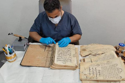 Al-Abbas Holy Shrine begins restoration project for manuscripts of Al-Askariyain Holy Shrine