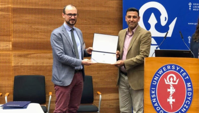 L’Autorité sanitaire du Saint sanctuaire de l’Imam Hussein présente en Pologne son expertise pionnière dans le dépistage du cancer du poumon