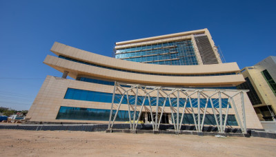 L’hôpital spécialisé Khatam al‑Anbiya (P) du Saint sanctuaire de l’Imam Hussein à Karbala atteint des étapes d’exécution avancées