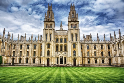 Hz. Hüseyin (a.s) Türbesi Oxford Üniversitesi’nde ağırlandı: Irak’ın yıkılan tarihi bilim dünyasının gündeminde