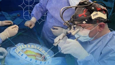 Une première avancée en Irak : remplacement d’une valve cardiaque par chirurgie endoscopique à l’hôpital Imam Zein al-Abidin (as)