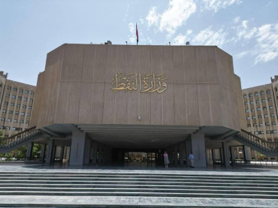 النفط : ارجاع كميات الصادرات العراقية من النفط الى ماقبل الحرب