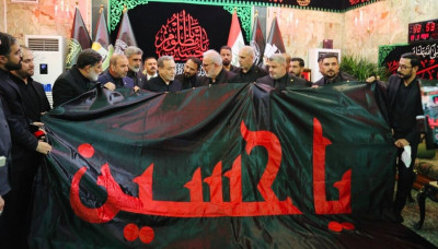 Hz. Hüseyin (a.s) Türbesi Genel Sekreteri’nden İran Dışişleri Bakanı’na İmam Hüseyin (a.s) sancağı
