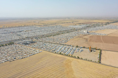 Aerial photos of border parking lots in Mehran (Iran-Iraq border)
