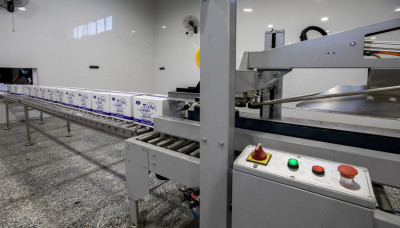 Grâce à des technologies de pointe, la société Hibat Al-Warith poursuit l'approvisionnement des processions d'Arbaïn en eau embouteillée