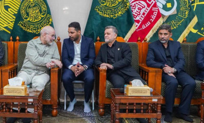 قاليباف يزور مرقد أمير المؤمنين (عليه السلام) في النجف الأشرف