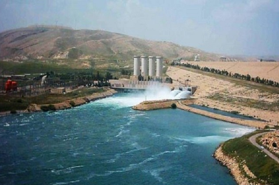 وزير الموارد المائية يوجه بتعزيز الخزين المائي والاستعداد للموسم الشتوي المقبل