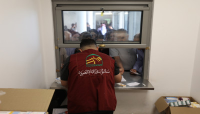 NİNOVA'DA MUKADDES İMAM HÜSEYİN (A.S) TÜRBESİ YÖNETİMİ'NİN TIBBİ KAMPANYASI: 1500 VATANDAŞ MUAYENE EDİLDİ VE 255 HASTA CERRAHİ OPERASYON İÇİN SEVK EDİLDİ